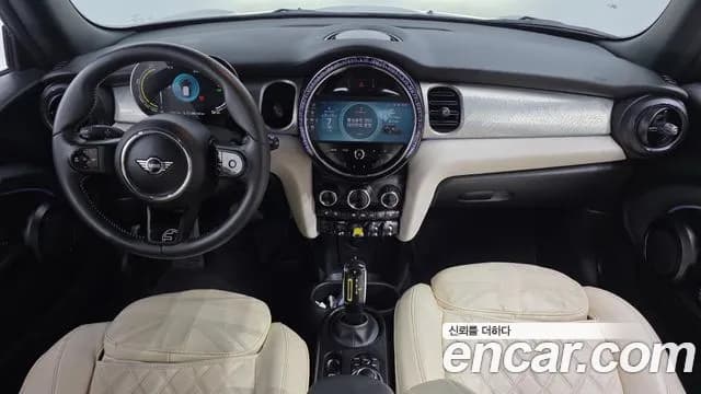 2022 Mini Cooper Electric Gen ZE Edition Sold VIN WMW11DJ09N2S49073 – exterior detail 2022 Mini Cooper Electric Gen ZE Edition Sold VIN WMW11DJ09N2S49073 – exterior detail