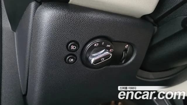 2022 Mini Cooper Electric Gen ZE Edition Sold VIN WMW11DJ09N2S49073 – photo 18 2022 Mini Cooper Electric Gen ZE Edition Sold VIN WMW11DJ09N2S49073 – photo 18