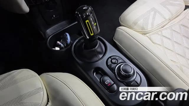 2022 Mini Cooper Electric Gen ZE Edition Sold VIN WMW11DJ09N2S49073 – photo 22 2022 Mini Cooper Electric Gen ZE Edition Sold VIN WMW11DJ09N2S49073 – photo 22