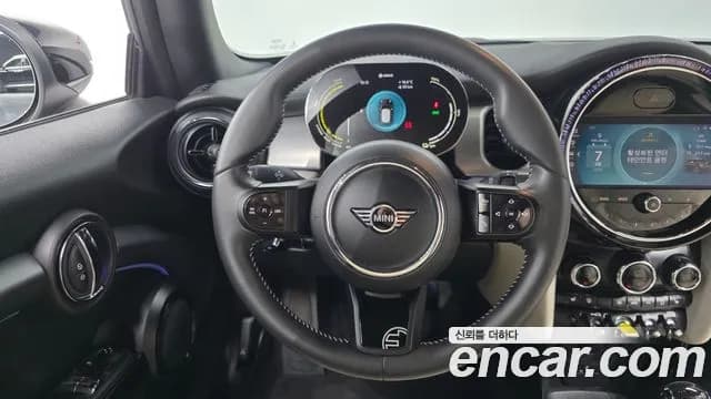 2022 Mini Cooper Electric Gen ZE Edition Sold VIN WMW11DJ09N2S49073 – photo 23 2022 Mini Cooper Electric Gen ZE Edition Sold VIN WMW11DJ09N2S49073 – photo 23