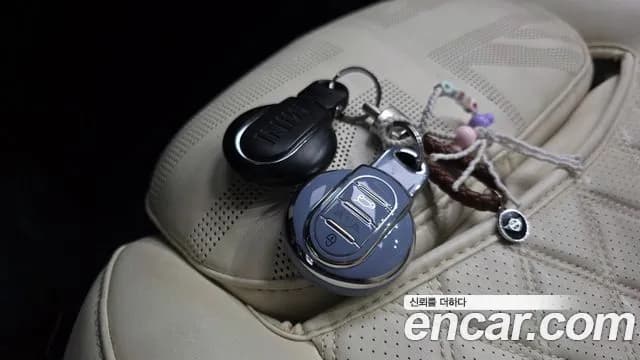 2022 Mini Cooper Electric Gen ZE Edition Sold VIN WMW11DJ09N2S49073 – photo 28 2022 Mini Cooper Electric Gen ZE Edition Sold VIN WMW11DJ09N2S49073 – photo 28
