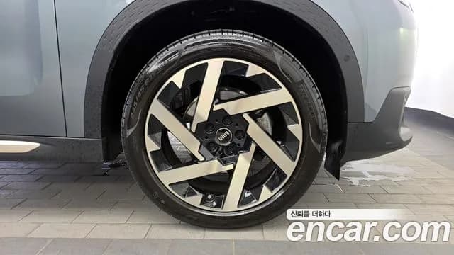 2025 Mini Cooper S Countryman 3rd Gen ALL4 Favoured Sold VIN WMW21GA05S7R36507 – front exterior 2025 Mini Cooper S Countryman 3rd Gen ALL4 Favoured Sold VIN WMW21GA05S7R36507 – front exterior