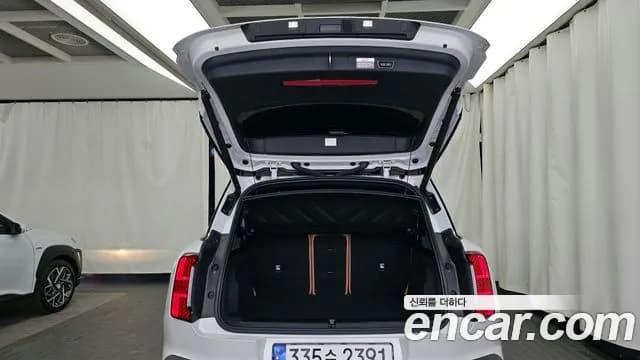 2024 Mini Cooper S Countryman 3rd Gen ALL4 Favoured Sold VIN WMW21GA06R7P95862 – interior seats 2024 Mini Cooper S Countryman 3rd Gen ALL4 Favoured Sold VIN WMW21GA06R7P95862 – interior seats