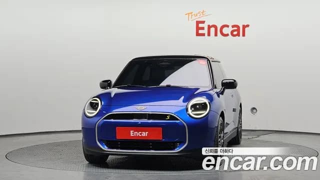 2024 Mini Cooper Electric 4th Gen SE Favoured Sold VIN WMW21GC02RTA25858 – photo 17 2024 Mini Cooper Electric 4th Gen SE Favoured Sold VIN WMW21GC02RTA25858 – photo 17