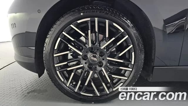 2024 Mini Cooper Electric 4th Gen SE Favoured Sold VIN WMW21GC07RTA42705 – front exterior 2024 Mini Cooper Electric 4th Gen SE Favoured Sold VIN WMW21GC07RTA42705 – front exterior