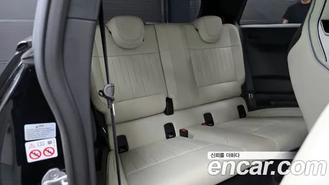 2024 Mini Cooper Electric 4th Gen SE Favoured Sold VIN WMW21GC08RTA26013 – undercarriage 2024 Mini Cooper Electric 4th Gen SE Favoured Sold VIN WMW21GC08RTA26013 – undercarriage