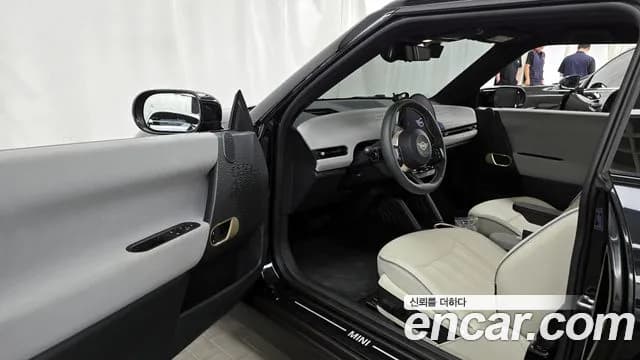 2024 Mini Cooper Electric 4th Gen SE Favoured Sold VIN WMW21GC08RTA26013 – photo 19 2024 Mini Cooper Electric 4th Gen SE Favoured Sold VIN WMW21GC08RTA26013 – photo 19