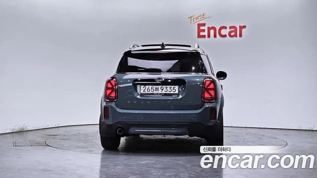 2022 Mini Cooper Countryman Classic Sold VIN WMW31BR01N3N48083 – trunk area 2022 Mini Cooper Countryman Classic Sold VIN WMW31BR01N3N48083 – trunk area