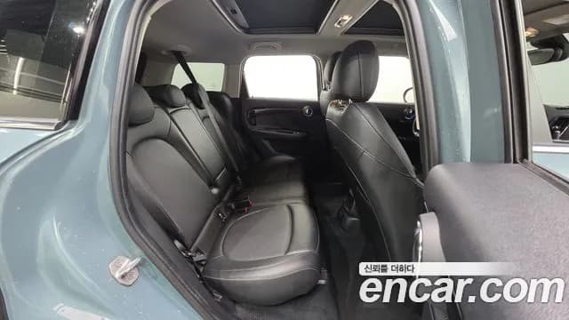 2021 Mini Cooper Countryman Standard Sold VIN WMW31BR02M3M37850 – interior seats 2021 Mini Cooper Countryman Standard Sold VIN WMW31BR02M3M37850 – interior seats
