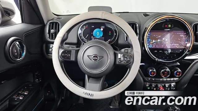 2022 Mini Cooper Countryman Classic Plus Sold VIN WMW31BR02N3N63143 – interior seats 2022 Mini Cooper Countryman Classic Plus Sold VIN WMW31BR02N3N63143 – interior seats