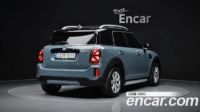 2022 Mini Cooper Countryman Classic Sold VIN WMW31BR02N3N75714 – trunk area 2022 Mini Cooper Countryman Classic Sold VIN WMW31BR02N3N75714 – trunk area