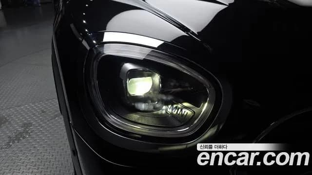 2023 Mini Cooper Countryman Classic Plus Launch Pack Sold VIN WMW31BR02P3R15821 – exterior detail 2023 Mini Cooper Countryman Classic Plus Launch Pack Sold VIN WMW31BR02P3R15821 – exterior detail