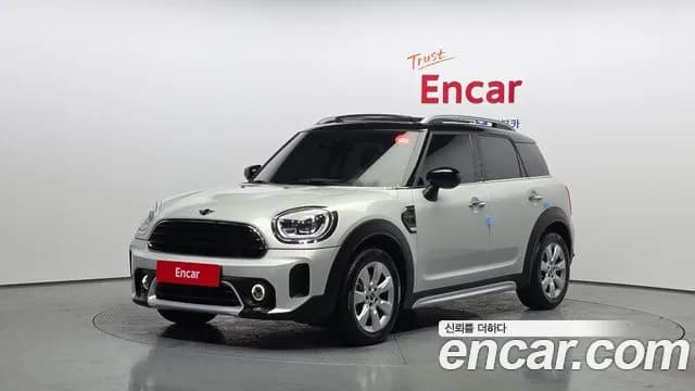 2021 Mini Cooper Countryman Standard Sold VIN WMW31BR03M3N08182 – trunk area 2021 Mini Cooper Countryman Standard Sold VIN WMW31BR03M3N08182 – trunk area