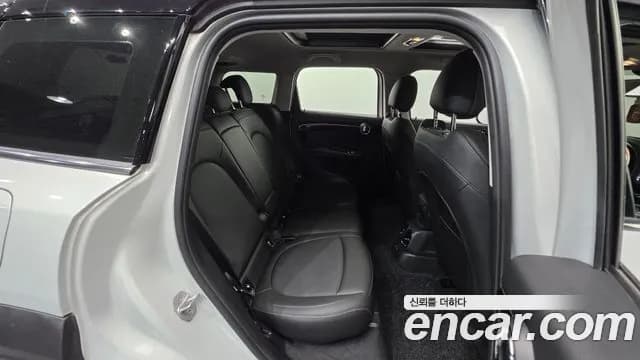 2023 Mini Cooper Countryman Classic Sold VIN WMW31BR05P3P90300 – interior seats 2023 Mini Cooper Countryman Classic Sold VIN WMW31BR05P3P90300 – interior seats