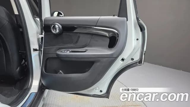 2023 Mini Cooper Countryman Classic Sold VIN WMW31BR07P3P90380 – interior seats 2023 Mini Cooper Countryman Classic Sold VIN WMW31BR07P3P90380 – interior seats