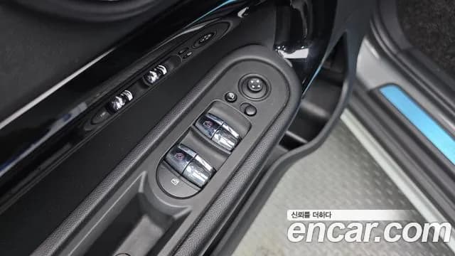 2022 Mini Cooper Countryman Classic Plus Sold VIN WMW31BR0XN3N75458 – interior seats 2022 Mini Cooper Countryman Classic Plus Sold VIN WMW31BR0XN3N75458 – interior seats