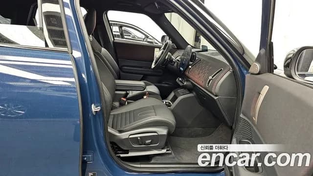 2025 Mini Cooper S Countryman 3rd Gen ALL4 JCW Sold VIN WMW31GA00S7R46429 – exterior detail 2025 Mini Cooper S Countryman 3rd Gen ALL4 JCW Sold VIN WMW31GA00S7R46429 – exterior detail