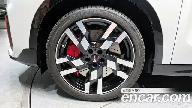 2025 Mini Cooper S Countryman 3rd Gen ALL4 JCW Sold VIN WMW31GA00S7R78877 – photo 12 2025 Mini Cooper S Countryman 3rd Gen ALL4 JCW Sold VIN WMW31GA00S7R78877 – photo 12