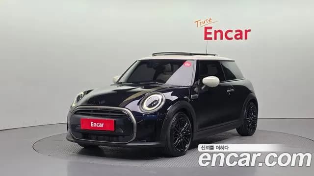 2023 Mini Cooper 3Door Resolute Edition Sold VIN WMW41DH01P2U14054 – photo 14 2023 Mini Cooper 3Door Resolute Edition Sold VIN WMW41DH01P2U14054 – photo 14