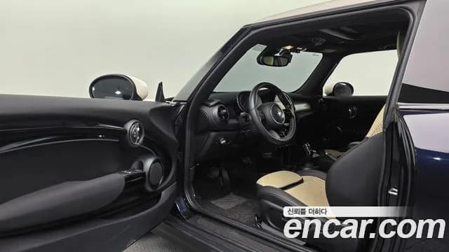 2023 Mini Cooper 3Door Resolute Edition Sold VIN WMW41DH01P2U14054 – photo 26 2023 Mini Cooper 3Door Resolute Edition Sold VIN WMW41DH01P2U14054 – photo 26