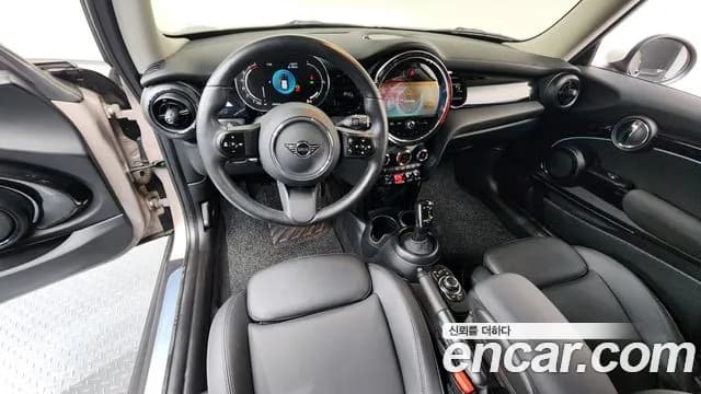 2024 Mini Cooper Classic Sold VIN WMW41DH04R2U76194 – side profile 2024 Mini Cooper Classic Sold VIN WMW41DH04R2U76194 – side profile