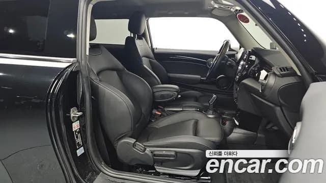 2023 Mini Cooper Classic Sold VIN WMW41DH08P2T29650 – dashboard 2023 Mini Cooper Classic Sold VIN WMW41DH08P2T29650 – dashboard