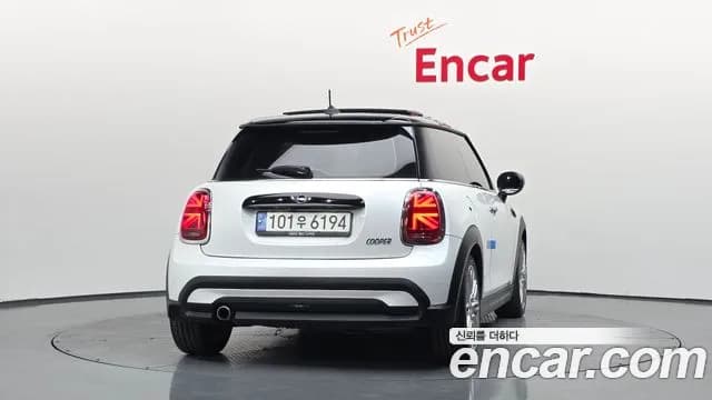 2023 Mini Cooper Classic Plus Launch Pack Sold VIN WMW41DH0XP2U15977 – front exterior 2023 Mini Cooper Classic Plus Launch Pack Sold VIN WMW41DH0XP2U15977 – front exterior