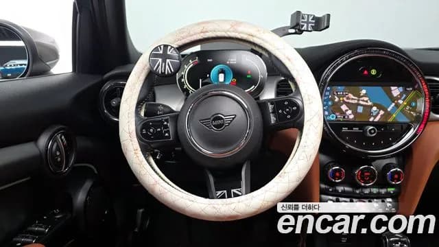 2022 Mini Cooper 5-Door Piccadilly Edition Sold VIN WMW41DK00N2P65642 – odometer reading 2022 Mini Cooper 5-Door Piccadilly Edition Sold VIN WMW41DK00N2P65642 – odometer reading