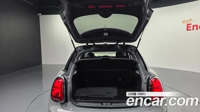 2022 Mini Cooper 5-Door Classic Plus Sold VIN WMW41DK00N2R67686 – rear exterior 2022 Mini Cooper 5-Door Classic Plus Sold VIN WMW41DK00N2R67686 – rear exterior