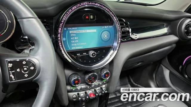 2022 Mini Cooper 5-Door Classic Plus Sold VIN WMW41DK00N2R67686 – engine bay 2022 Mini Cooper 5-Door Classic Plus Sold VIN WMW41DK00N2R67686 – engine bay