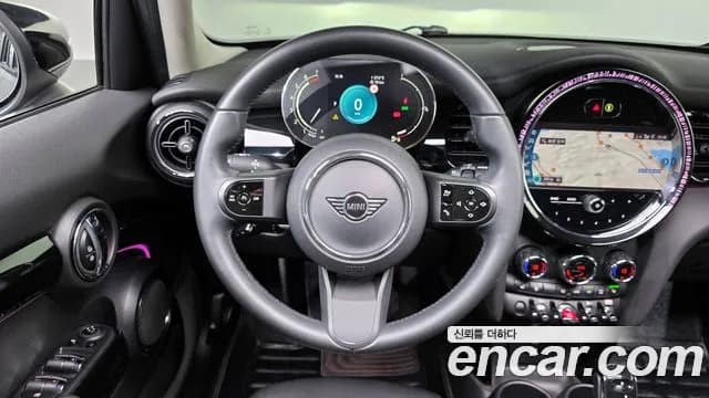 2022 Mini Cooper 5-Door Classic Plus Sold VIN WMW41DK00N2R67686 – photo 29 2022 Mini Cooper 5-Door Classic Plus Sold VIN WMW41DK00N2R67686 – photo 29