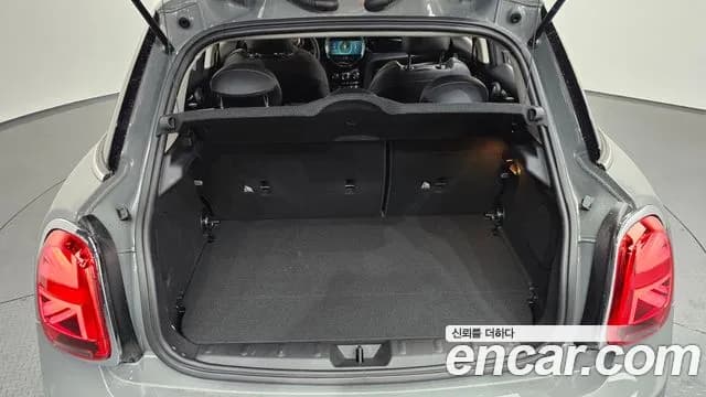 2023 Mini Cooper 5Door Classic Sold VIN WMW41DK00P2S68481 – dashboard 2023 Mini Cooper 5Door Classic Sold VIN WMW41DK00P2S68481 – dashboard