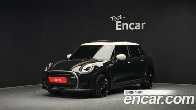 2023 Mini Cooper 5Door Resolute Edition Sold VIN WMW41DK01P2T07014 – dashboard 2023 Mini Cooper 5Door Resolute Edition Sold VIN WMW41DK01P2T07014 – dashboard