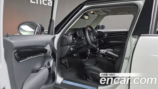 2024 Mini Cooper 5Door Classic Sold VIN WMW41DK01R2U79370 – odometer reading 2024 Mini Cooper 5Door Classic Sold VIN WMW41DK01R2U79370 – odometer reading