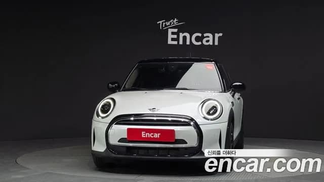 2024 Mini Cooper 5Door Classic Sold VIN WMW41DK01R2U79370 – photo 29 2024 Mini Cooper 5Door Classic Sold VIN WMW41DK01R2U79370 – photo 29