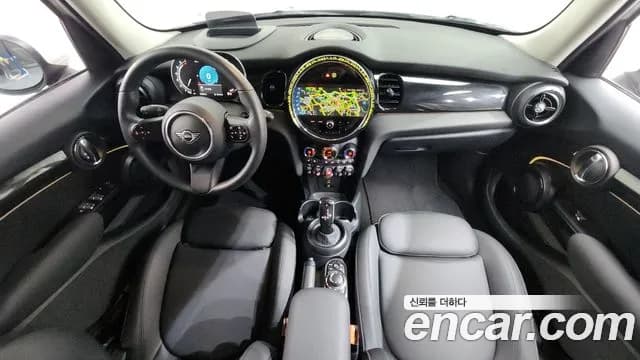 2024 Mini Cooper 5Door Classic Sold VIN WMW41DK01R2V52270 – exterior detail 2024 Mini Cooper 5Door Classic Sold VIN WMW41DK01R2V52270 – exterior detail