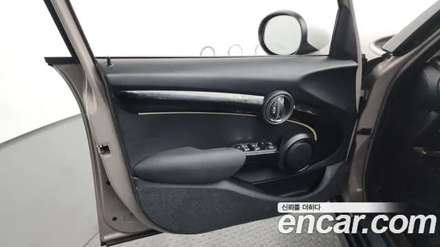 2024 Mini Cooper 5Door Classic Sold VIN WMW41DK01R2V52270 – photo 21 2024 Mini Cooper 5Door Classic Sold VIN WMW41DK01R2V52270 – photo 21