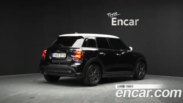 2023 Mini Cooper 5Door Classic Sold VIN WMW41DK03P2S63016 – photo 20 2023 Mini Cooper 5Door Classic Sold VIN WMW41DK03P2S63016 – photo 20