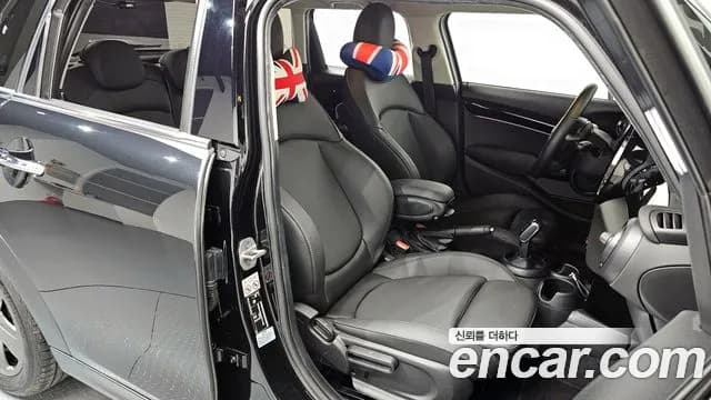 2023 Mini Cooper 5Door Classic Sold VIN WMW41DK07P2T71185 – side profile 2023 Mini Cooper 5Door Classic Sold VIN WMW41DK07P2T71185 – side profile