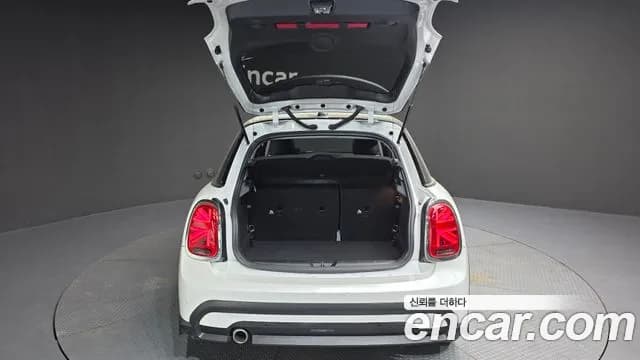 2023 Mini Cooper 5Door Classic Sold VIN WMW41DK07P2U24239 – photo 16 2023 Mini Cooper 5Door Classic Sold VIN WMW41DK07P2U24239 – photo 16