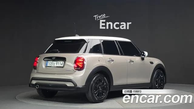 2024 Mini Cooper 5Door Classic Sold VIN WMW41DK07R2U78966 – photo 21 2024 Mini Cooper 5Door Classic Sold VIN WMW41DK07R2U78966 – photo 21