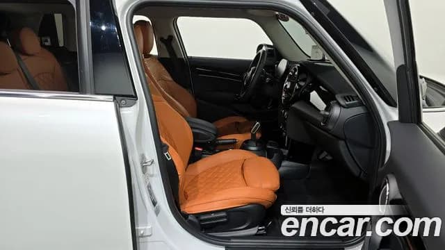 2024 Mini Cooper 5Door Classic Sold VIN WMW41DK07R2V49552 – engine bay 2024 Mini Cooper 5Door Classic Sold VIN WMW41DK07R2V49552 – engine bay