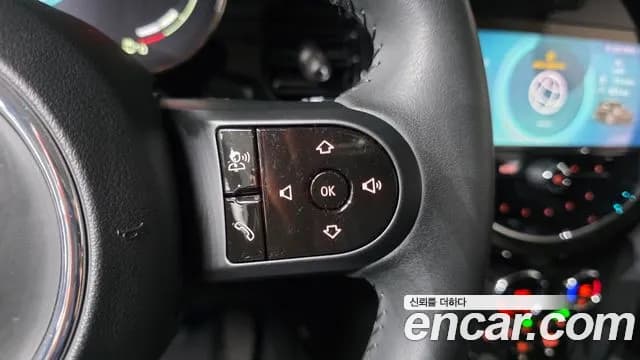 2023 Mini Cooper 5Door Classic Sold VIN WMW41DK09P2U07040 – interior seats 2023 Mini Cooper 5Door Classic Sold VIN WMW41DK09P2U07040 – interior seats