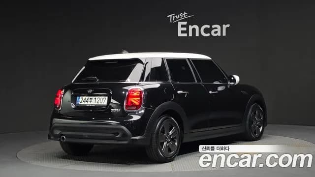 2023 Mini Cooper 5Door Classic Sold VIN WMW41DK09P2U07040 – photo 16 2023 Mini Cooper 5Door Classic Sold VIN WMW41DK09P2U07040 – photo 16