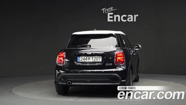 2023 Mini Cooper 5Door Classic Sold VIN WMW41DK09P2U07040 – photo 21 2023 Mini Cooper 5Door Classic Sold VIN WMW41DK09P2U07040 – photo 21
