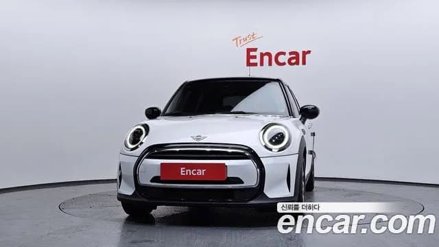 2023 Mini Cooper 5Door Classic Sold VIN WMW41DK09P2U16188 – photo 17 2023 Mini Cooper 5Door Classic Sold VIN WMW41DK09P2U16188 – photo 17