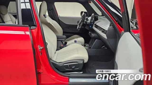 2025 Mini Cooper S 4th Gen 5 Door Favoured Sold VIN WMW51GD01S2W62048 – dashboard 2025 Mini Cooper S 4th Gen 5 Door Favoured Sold VIN WMW51GD01S2W62048 – dashboard