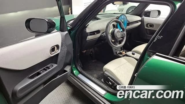 2025 Mini Cooper S 4th Gen 5 Door Favoured Sold VIN WMW51GD04S2W61668 – odometer reading 2025 Mini Cooper S 4th Gen 5 Door Favoured Sold VIN WMW51GD04S2W61668 – odometer reading
