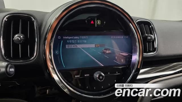 2021 Mini Cooper D Countryman ALL4 HIGH Sold VIN WMW61BT09M3N07608 – trunk area 2021 Mini Cooper D Countryman ALL4 HIGH Sold VIN WMW61BT09M3N07608 – trunk area