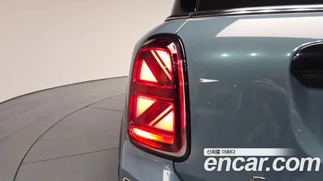2021 Mini Cooper D Countryman ALL4 HIGH Sold VIN WMW61BT0XM3N25387 – side profile 2021 Mini Cooper D Countryman ALL4 HIGH Sold VIN WMW61BT0XM3N25387 – side profile